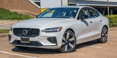 2025 Volvo S60 Plug-In Hybrid T8 AWD Plus