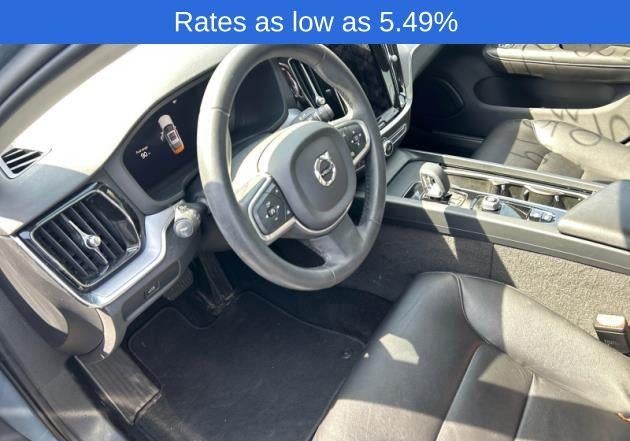 2023 Volvo S60 B5 AWD Core Dark Theme