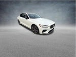 2022 Volvo S60 B5 AWD Momentum