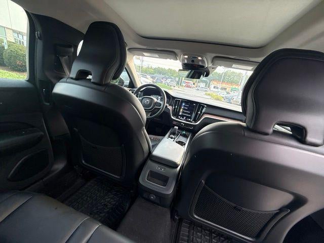 2022 Volvo S60 B5 AWD Momentum