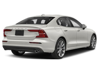 2022 Volvo S60 B5 AWD Momentum