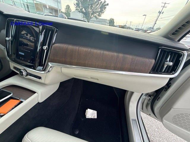 2022 Volvo S90 B6 AWD Inscription
