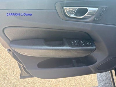 2018 Volvo XC60 T5 AWD Momentum