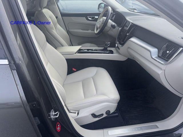 2018 Volvo XC60 T5 AWD Momentum