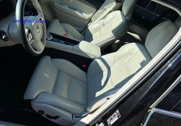 2023 Volvo XC90 B6 AWD Ultimate 6P