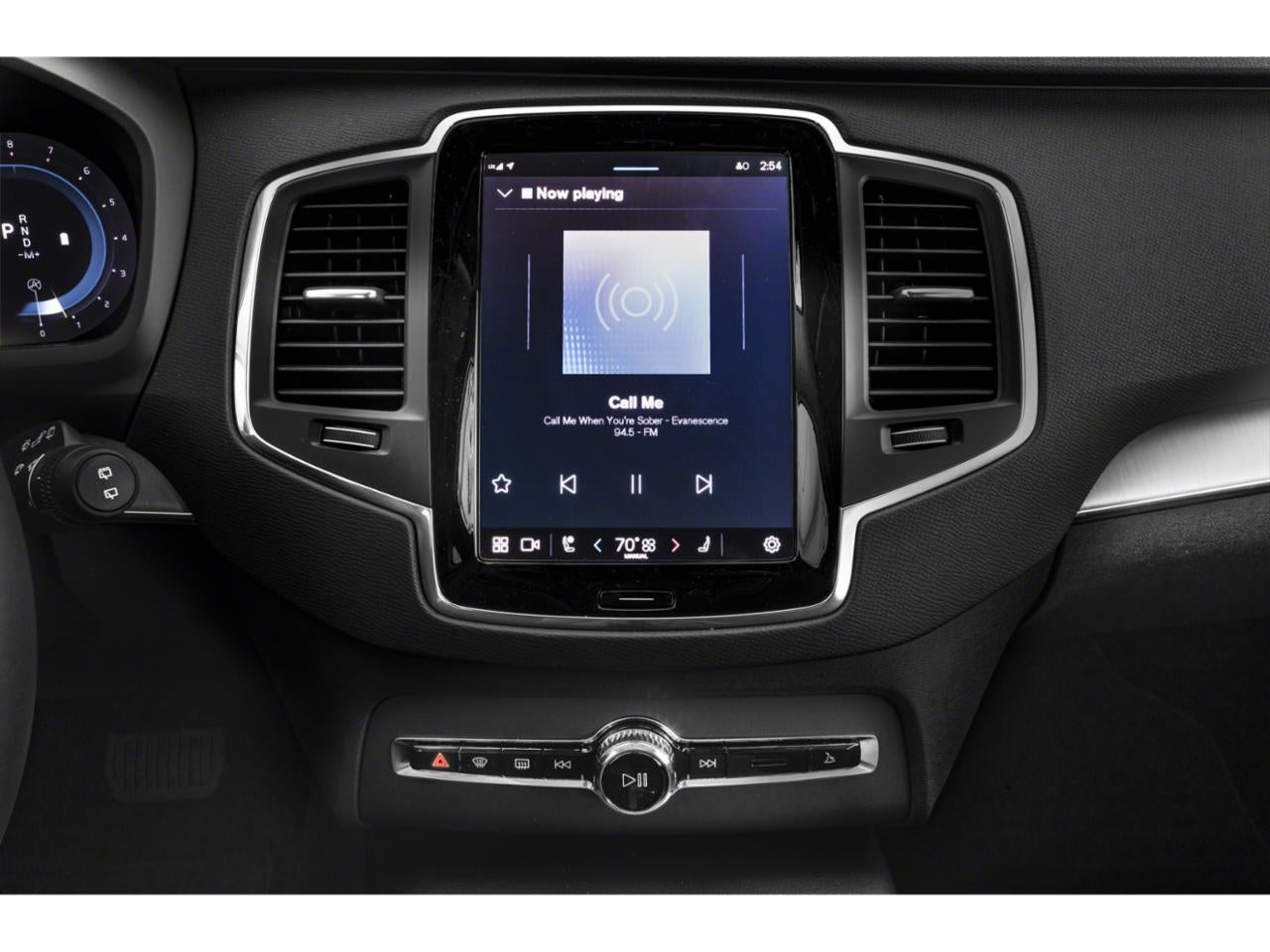 2024 Volvo XC90 B6 AWD Plus Bright Theme 7P