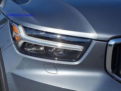2019 Volvo XC40 T5 AWD Momentum