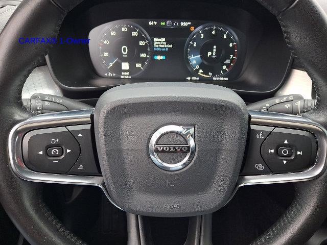 2019 Volvo XC40 T5 AWD Momentum