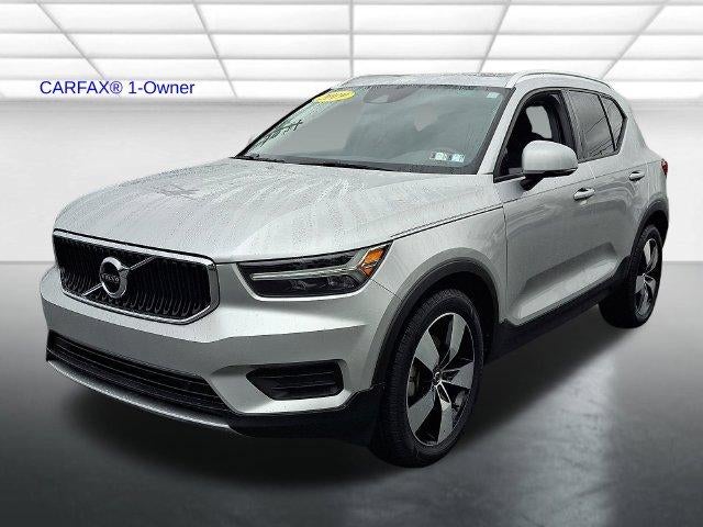 2019 Volvo XC40 T5 AWD Momentum