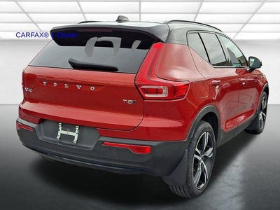 2021 Volvo XC40 T5 AWD R-Design