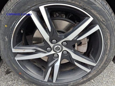 2021 Volvo XC40 T5 AWD R-Design