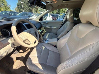 2010 Volvo XC60 AWD 4dr 3.0T w/Moonroof