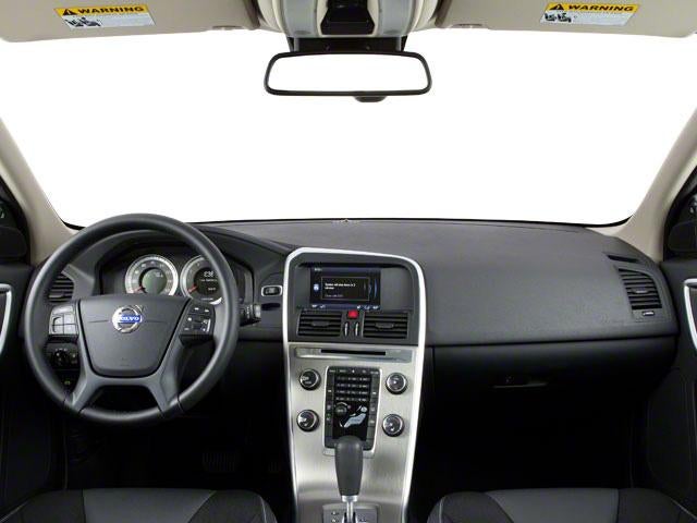 2010 Volvo XC60 AWD 4dr 3.0T w/Moonroof