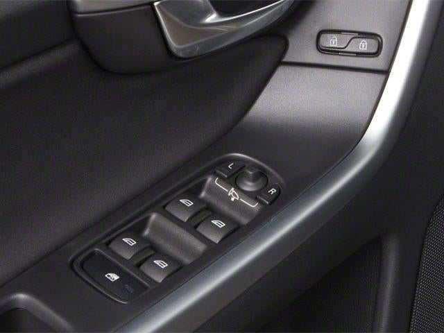 2010 Volvo XC60 AWD 4dr 3.0T w/Moonroof