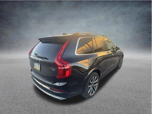 2019 Volvo XC90 T6 AWD Momentum