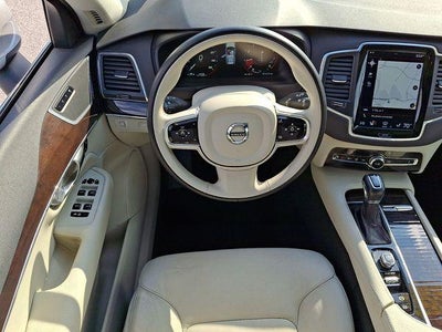 2019 Volvo XC90 T6 AWD Momentum