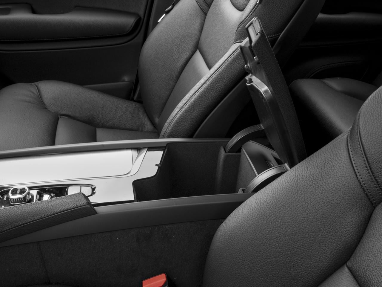 2018 Volvo XC90 T6 AWD 7-Passenger Momentum