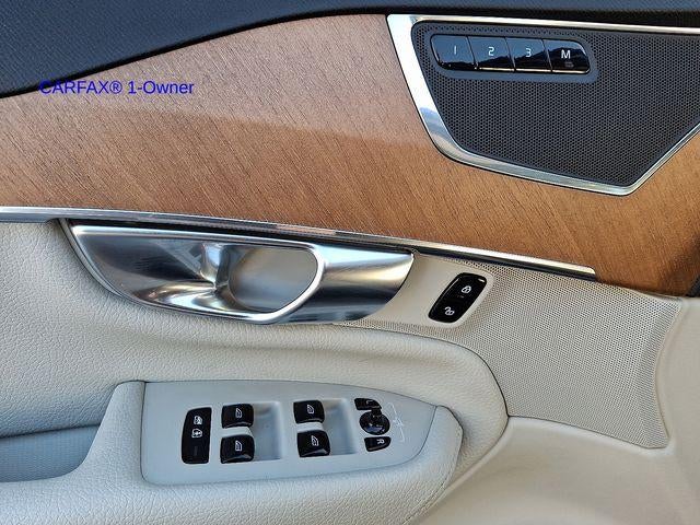 2022 Volvo XC90 Recharge Plug-In Hybrid T8 eAWD PHEV Inscription Expression 6P