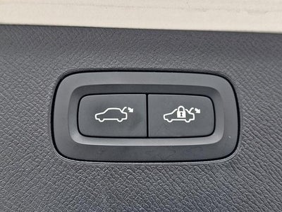 2022 Volvo XC90 Recharge Plug-In Hybrid T8 eAWD PHEV Inscription 6P