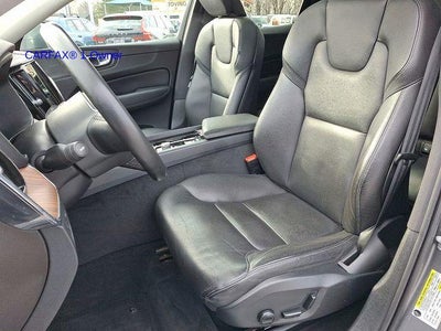 2021 Volvo XC60 Recharge T8 eAWD PHEV Inscription Expression