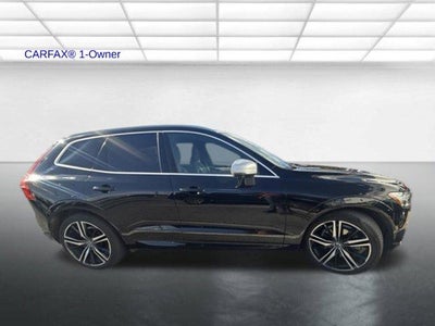 2019 Volvo XC60 T8 eAWD Plug-In Hybrid R-Design