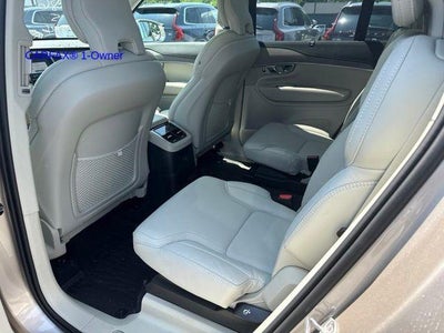 2025 Volvo XC90 Plug-In Hybrid T8 AWD Ultra 6-Seater