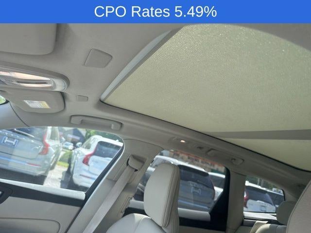 2024 Volvo XC60 B5 AWD Plus Dark Theme