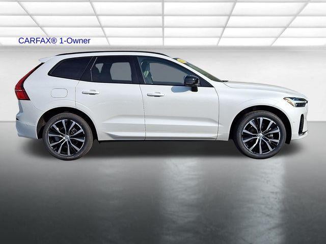 2024 Volvo XC60 B5 AWD Plus Dark Theme