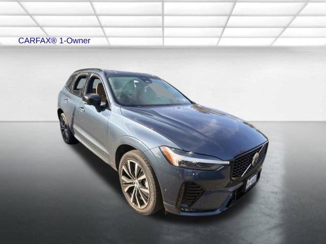 2024 Volvo XC60 B5 AWD Ultimate Dark Theme