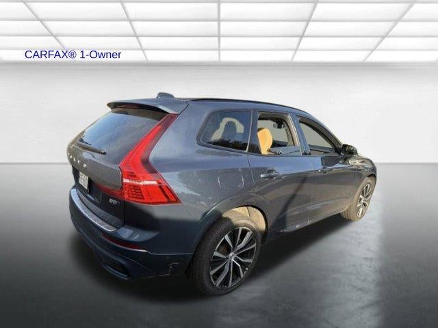 2024 Volvo XC60 B5 AWD Ultimate Dark Theme