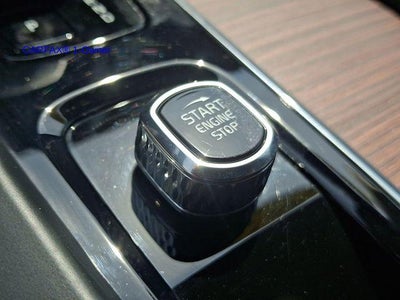 2023 Volvo XC60 B5 AWD Plus Bright Theme