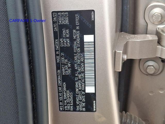 2023 Volvo XC60 B5 AWD Plus Bright Theme
