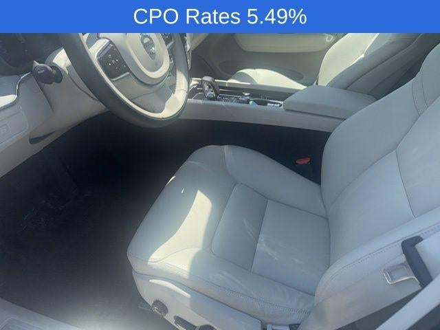 2023 Volvo XC60 B5 AWD Plus Bright Theme
