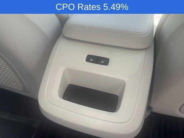 2023 Volvo XC60 B5 AWD Plus Bright Theme