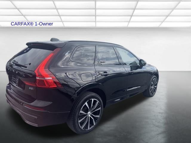 2023 Volvo XC60 B5 AWD Plus Dark Theme