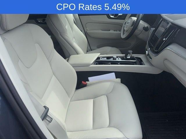 2023 Volvo XC60 B5 AWD Plus Dark Theme
