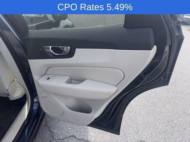 2023 Volvo XC60 B5 AWD Plus Dark Theme
