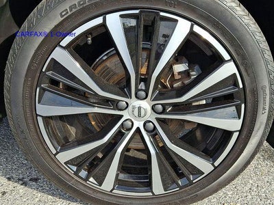 2023 Volvo XC60 B5 AWD Plus Dark Theme