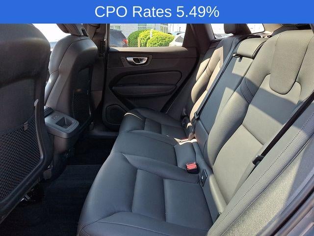 2023 Volvo XC60 B5 AWD Plus Dark Theme