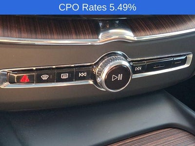 2023 Volvo XC60 B5 AWD Plus Dark Theme