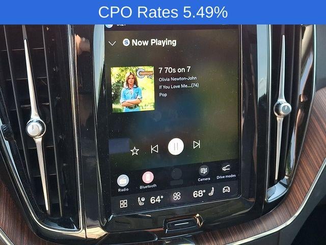 2023 Volvo XC60 B5 AWD Plus Dark Theme