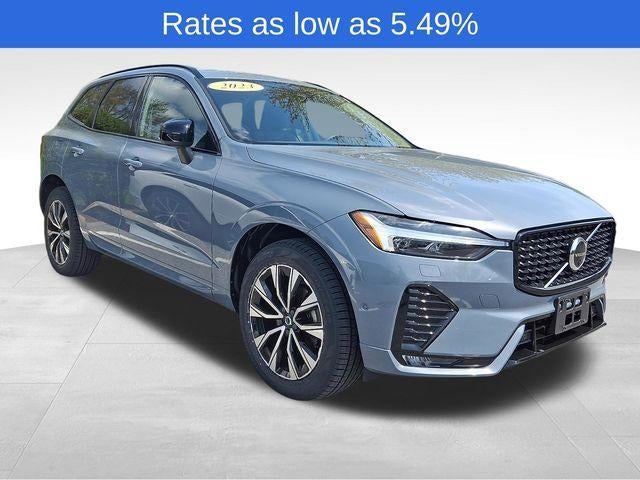 2023 Volvo XC60 B5 AWD Plus Dark Theme