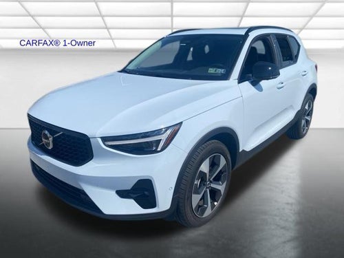 2026 Volvo XC40 B5 AWD Plus