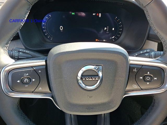 2026 Volvo XC40 B5 AWD Plus