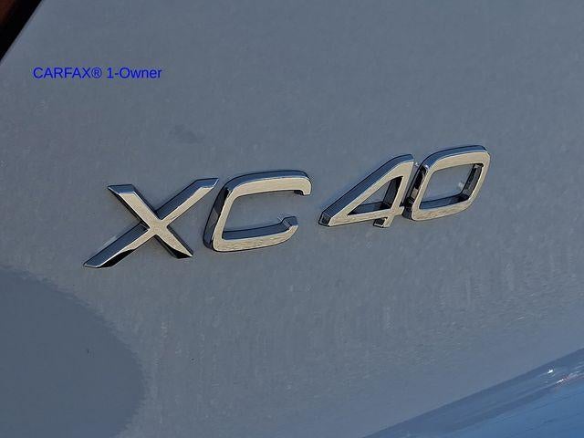 2026 Volvo XC40 B5 AWD Plus