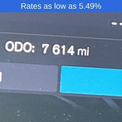 2025 Volvo XC40 B5 AWD Plus Dark Theme