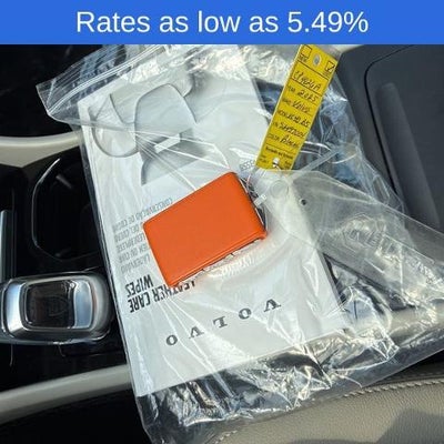 2025 Volvo XC40 B5 AWD Plus Dark Theme