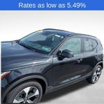 2025 Volvo XC40 B5 AWD Plus Dark Theme