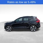 2025 Volvo XC40 B5 AWD Plus Dark Theme