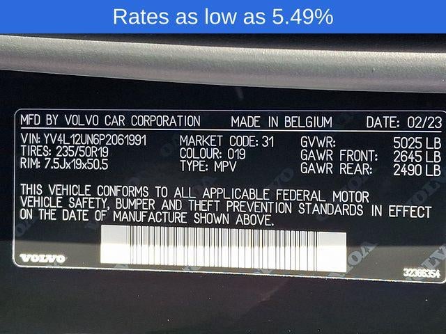 2023 Volvo XC40 B5 AWD Plus Bright Theme